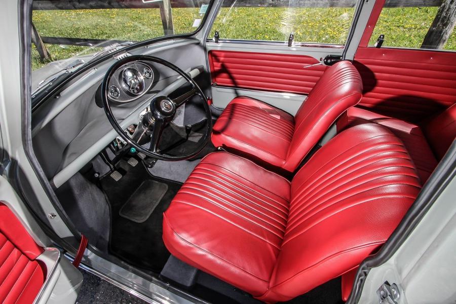 Интерьер Austin Mini Countryman (ADO15) 1960 года  (фото 4 из 9)